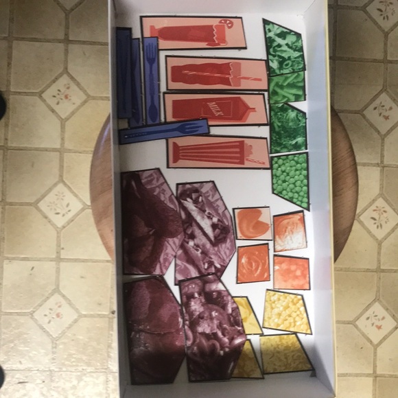 Nick at Night Classic TV Tricia Game - 1996 - Picture 9 of 11